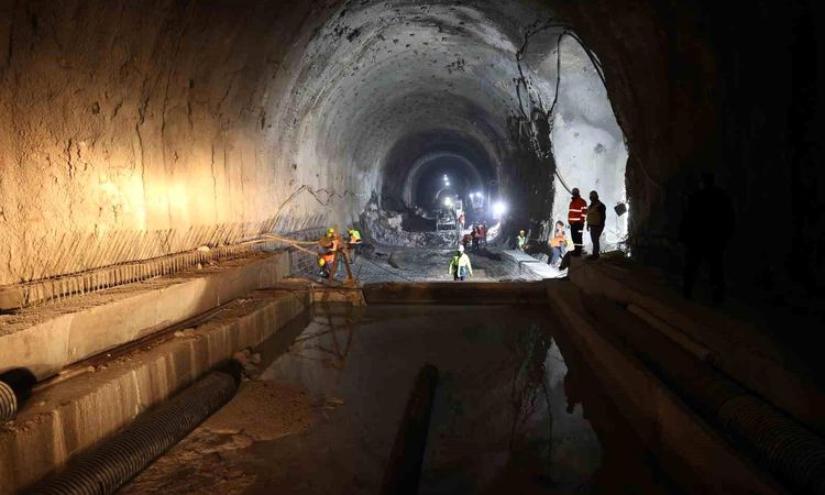 Ayrıntılar Netleşti: Yapımı yılan hikayesine dönen Geminbeli Tüneli için bir kez daha tarih verildi - Son Daki