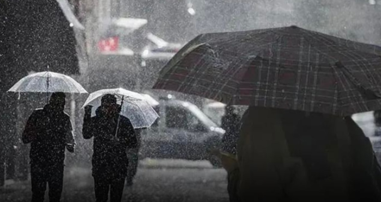Gündemden Son Bilgiler: Yaz geldi diye düşünen İstanbullulara Meteoroloji'den sürpriz haber - En Son Haber - S