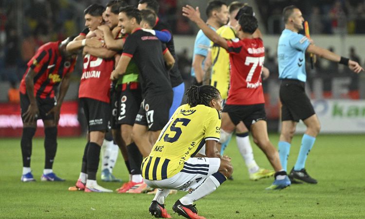 Yenilgi göz göre göre gelmiş! Fenerbahçe'de mağlubiyetin 5 nedeni - Son Dakika Haberleri | İşte Tüm Ayrıntılar
