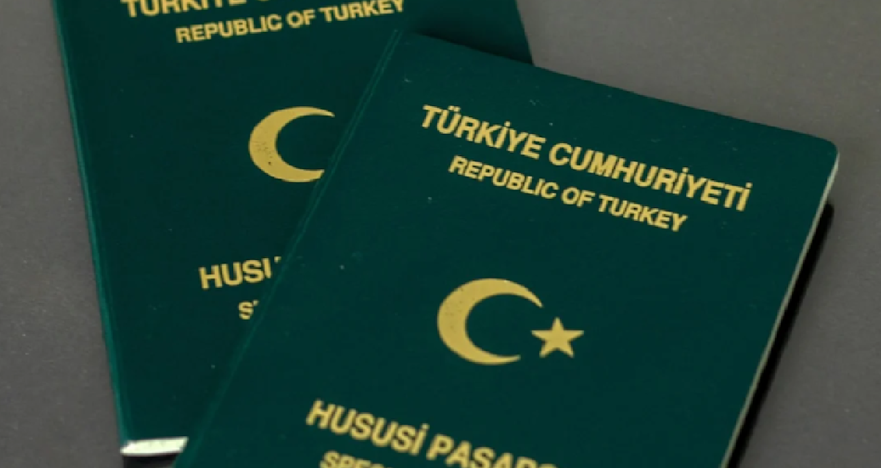 Yeşil pasaport için merakla beklenen açıklama geldi - Son Dakika Haberleri ve Merak Edilenler