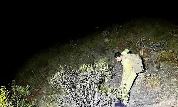 Son Gelişme: Yüksekova'da dağlık alanda çıkan alevler dizginlendi - Son Dakika - Son Dakika Bilgileri