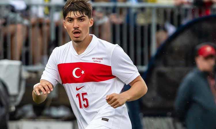 Son Gelişme: Yusuf Akçiçek için transferde dev derbi - Son Dakika - Son Dakika Bilgileri