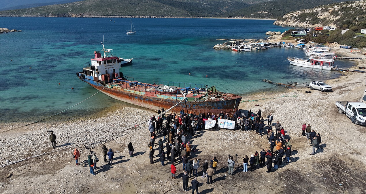 Sıcak Gündem: Zehir gemisi nöbeti - Son Dakika - Son Dakika Bilgileri