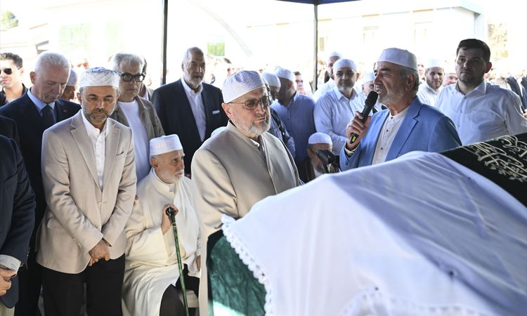 Son Gelişme: Zehra Sert son yolculuğuna uğurlandı - Son Dakika - Son Dakika Bilgileri